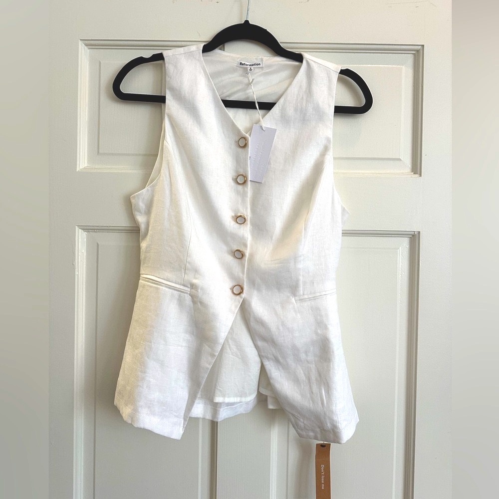 NWT Reformation Aspen Linen Top (Size 6)